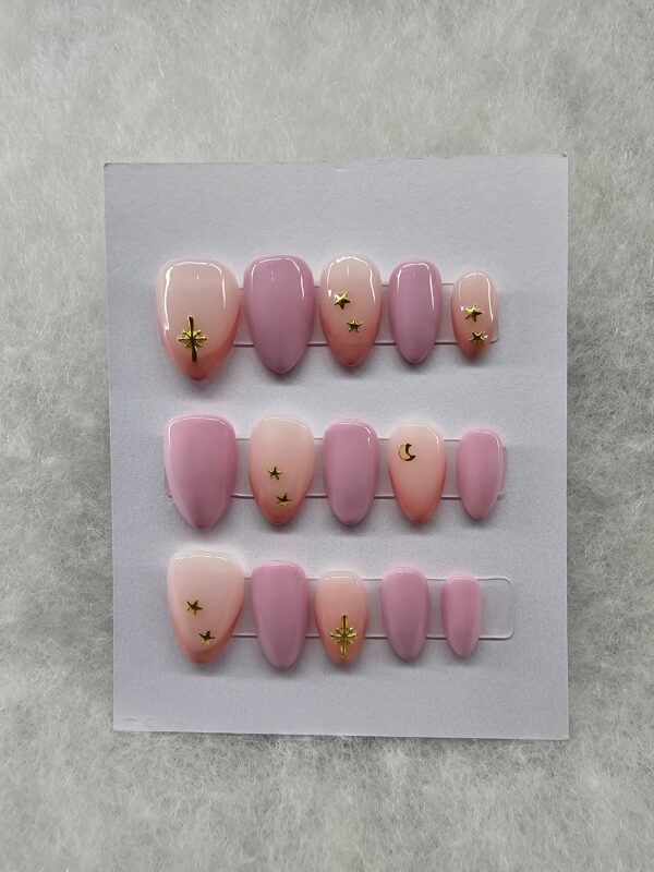Lune Rose - Ongles Press-On Artistiques